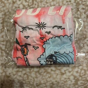 NWT Victorious Graphic Tee